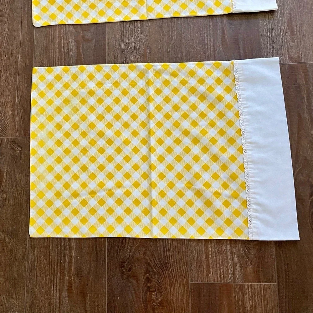 Yellow Checkered Pillowcases 19/28 inches